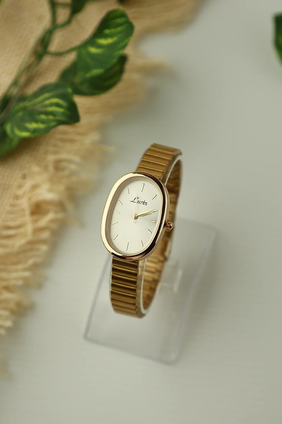Lsotr Premium Oval Watch