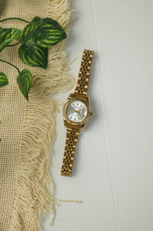 Mini Dial Date Watch – Classic Luxury Style
